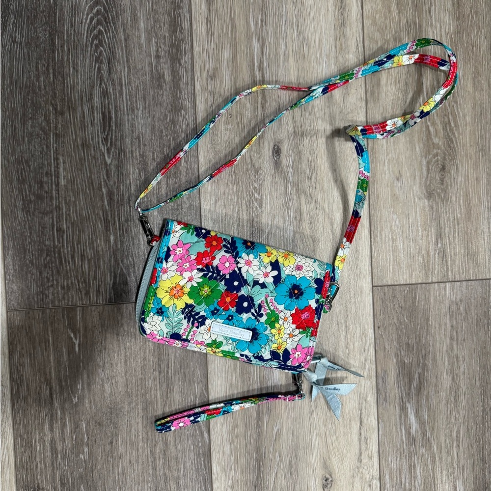 RFID Vera Bradley all in one crossbody wallet phone holder